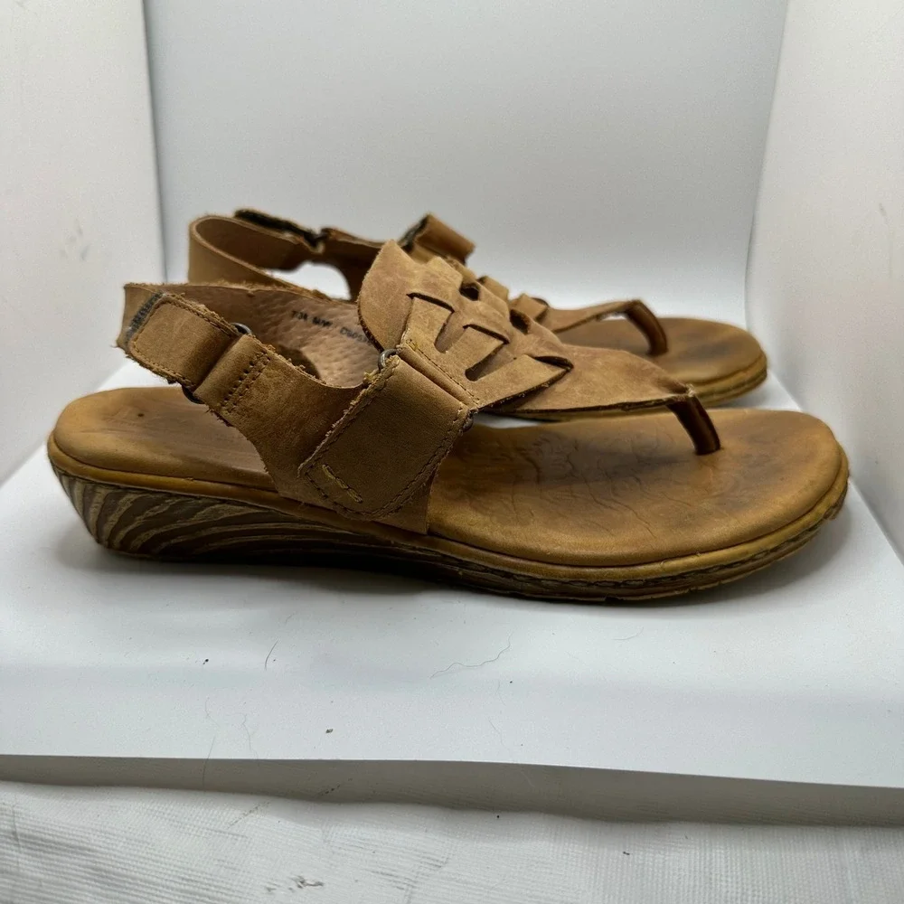 Born Womens Tan Leather Woven T-Strap Wedge Thong Sandals Size 7 M/W D60516